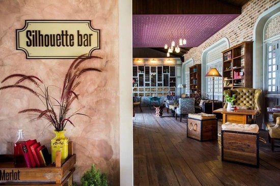 Silhouette Restaurant and Bar