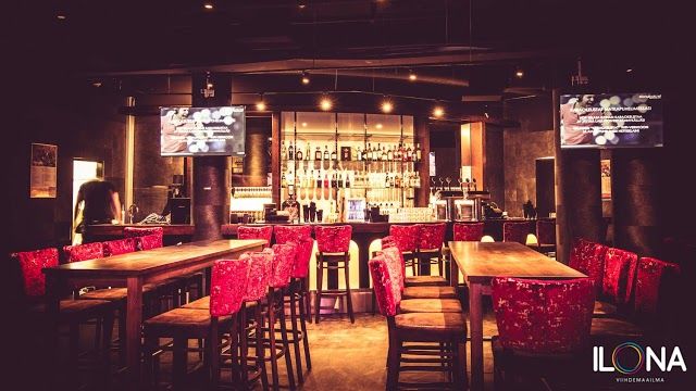 Entertainment World Ilona