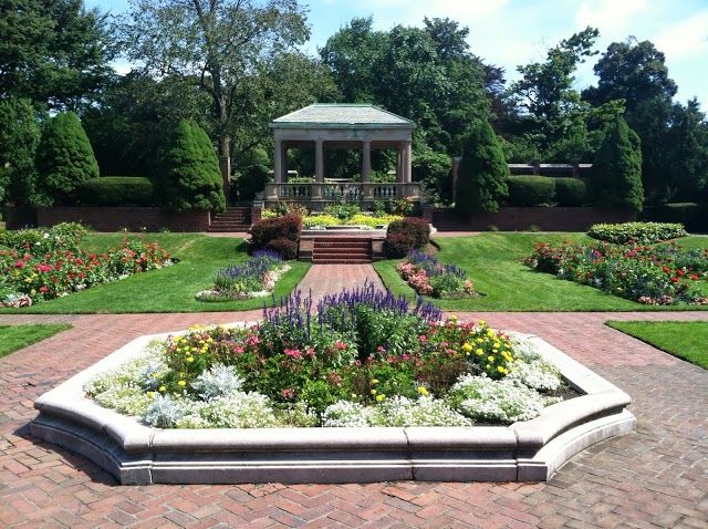 Lynch Park Rose Garden
