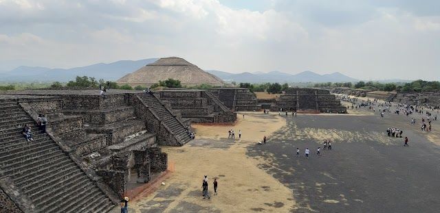Piramides De Teotihuacan