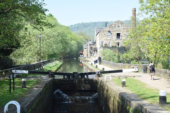 Hebden Bridge Canalside