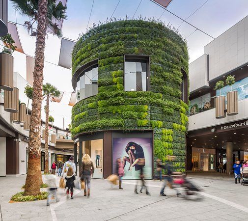 Holea Shopping Center