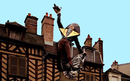 Cadet Rousselle Statue