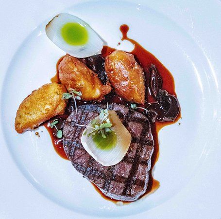 Berntis Restaurant & Grill