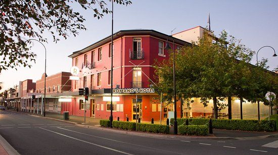 Romano's Hotel Restaurant