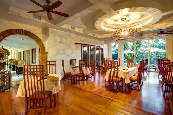 Running W Steakhouse & Restaurant