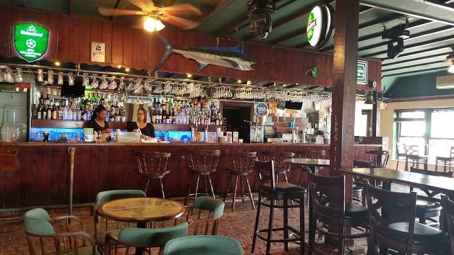 White Horse Pub & Restaurant