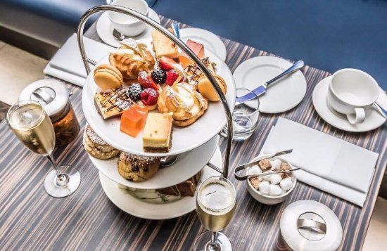 The Crescent Restaurant & Lounge