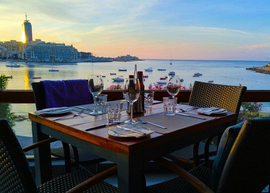 Fresco's Cafe & Restaurant