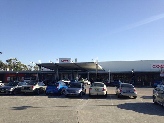 Tanilba Bay Shopping Centre