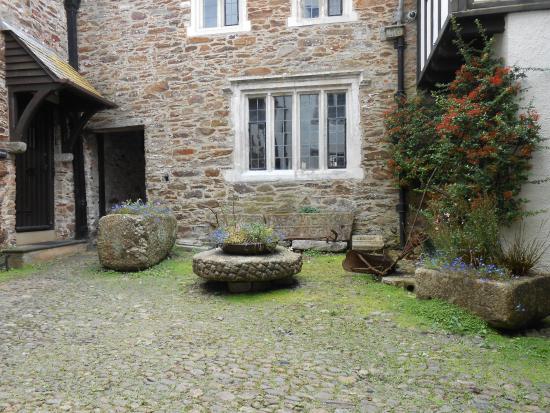 Totnes Elizabethan House Museum
