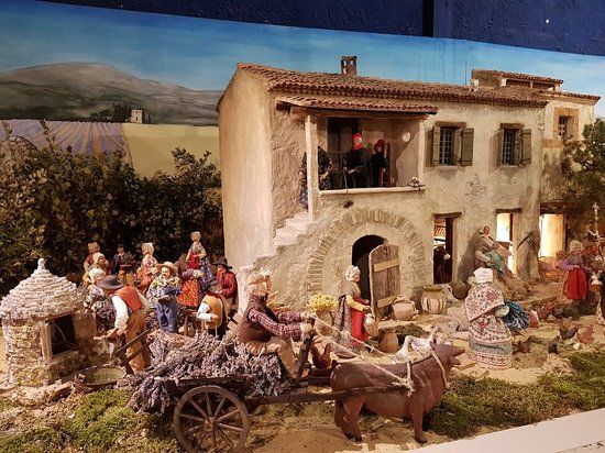 Village Provencal miniature