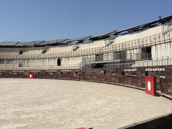 Amphitheatre romain de Frejus