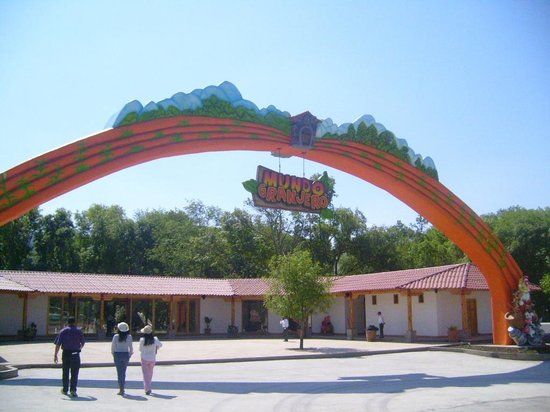 Mundo Granjero & Zoo