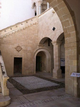 Bellomo Palace Regional Gallery