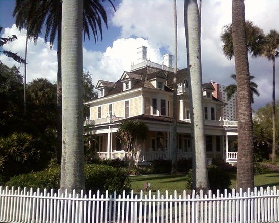 The Burroughs Home Of Fort Myers