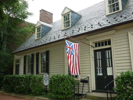 Hugh Mercer Apothecary Shop
