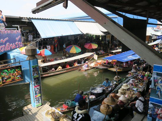 Don Manora Floating Market