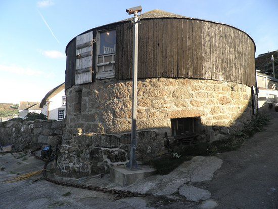 Roundhouse and Capstan Gallery