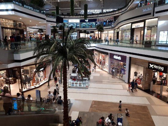 Paseo La Galeria Shopping Mall