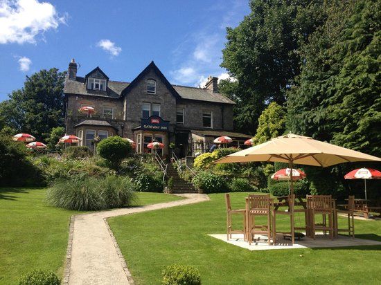 The Gateway Inn