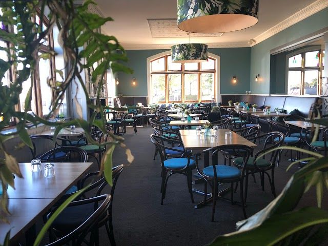 Alpha Street Kitchen & Bar