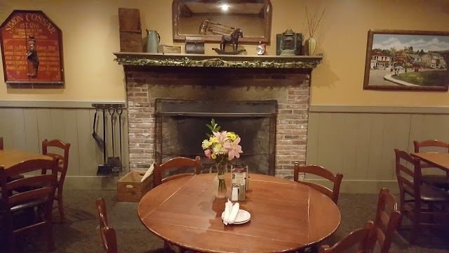 Red Fox Bar and Grille