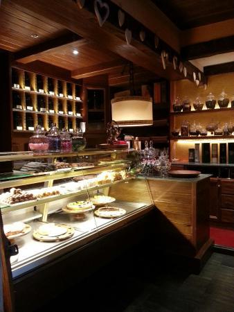 Le Samovar Tea Room