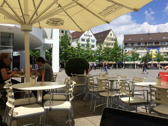 Cafe-Restaurant im Stadthaus