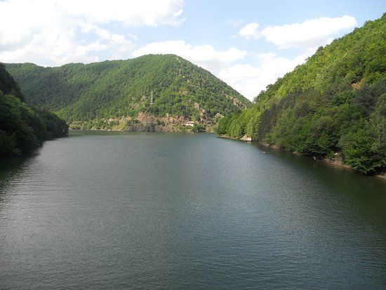 Tarnita Lake