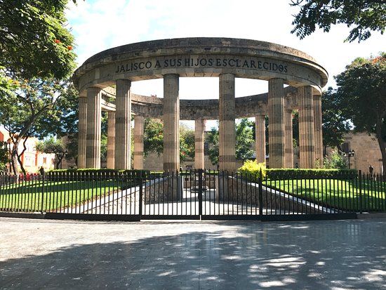 El Refugio Cultural Center