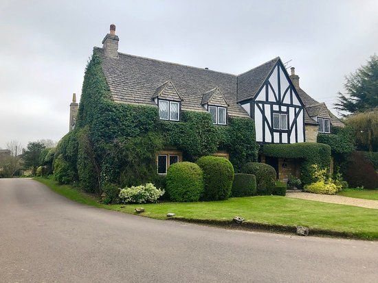 Cotswold Countryside Collection