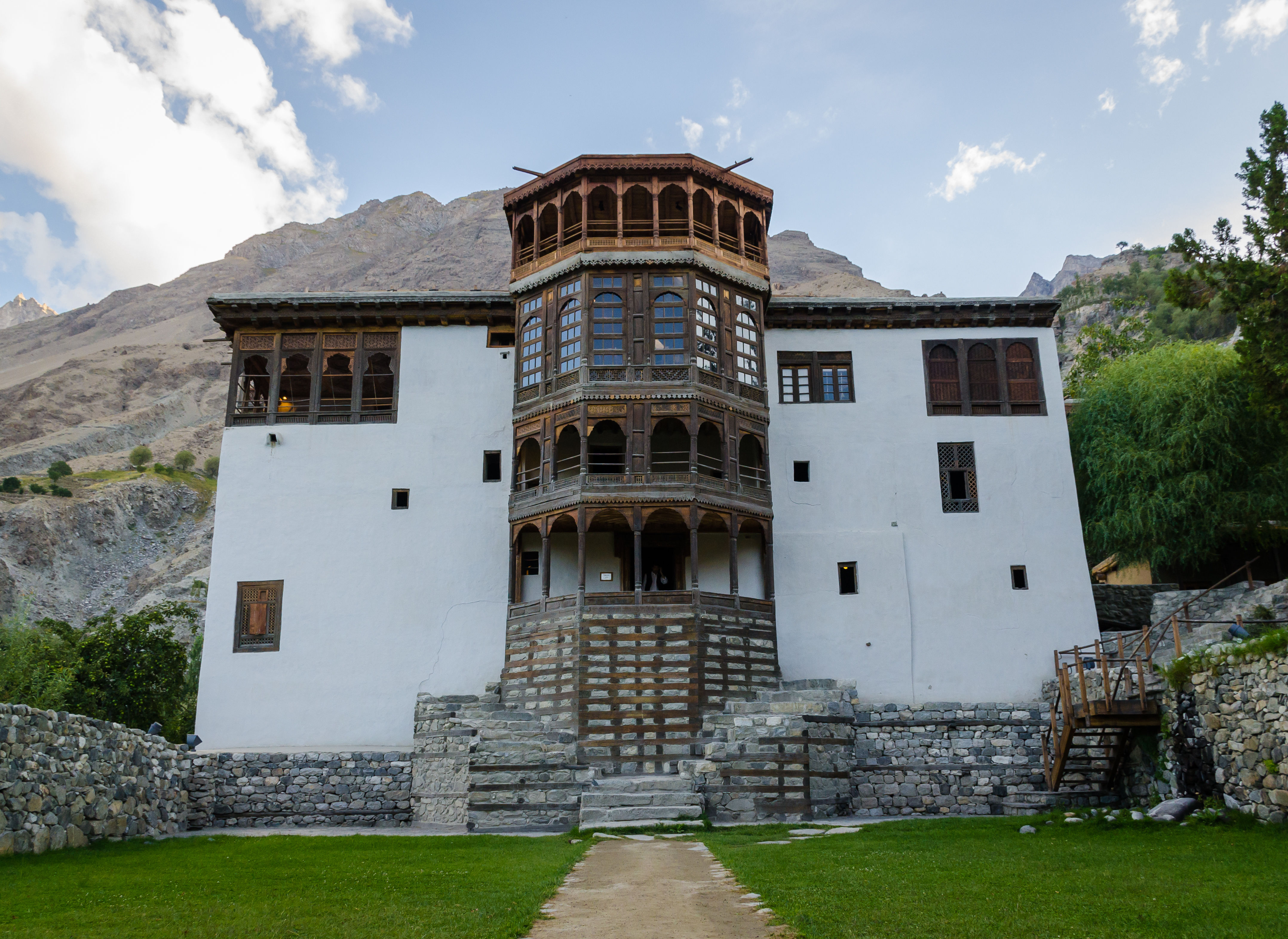 Khaplu Palace