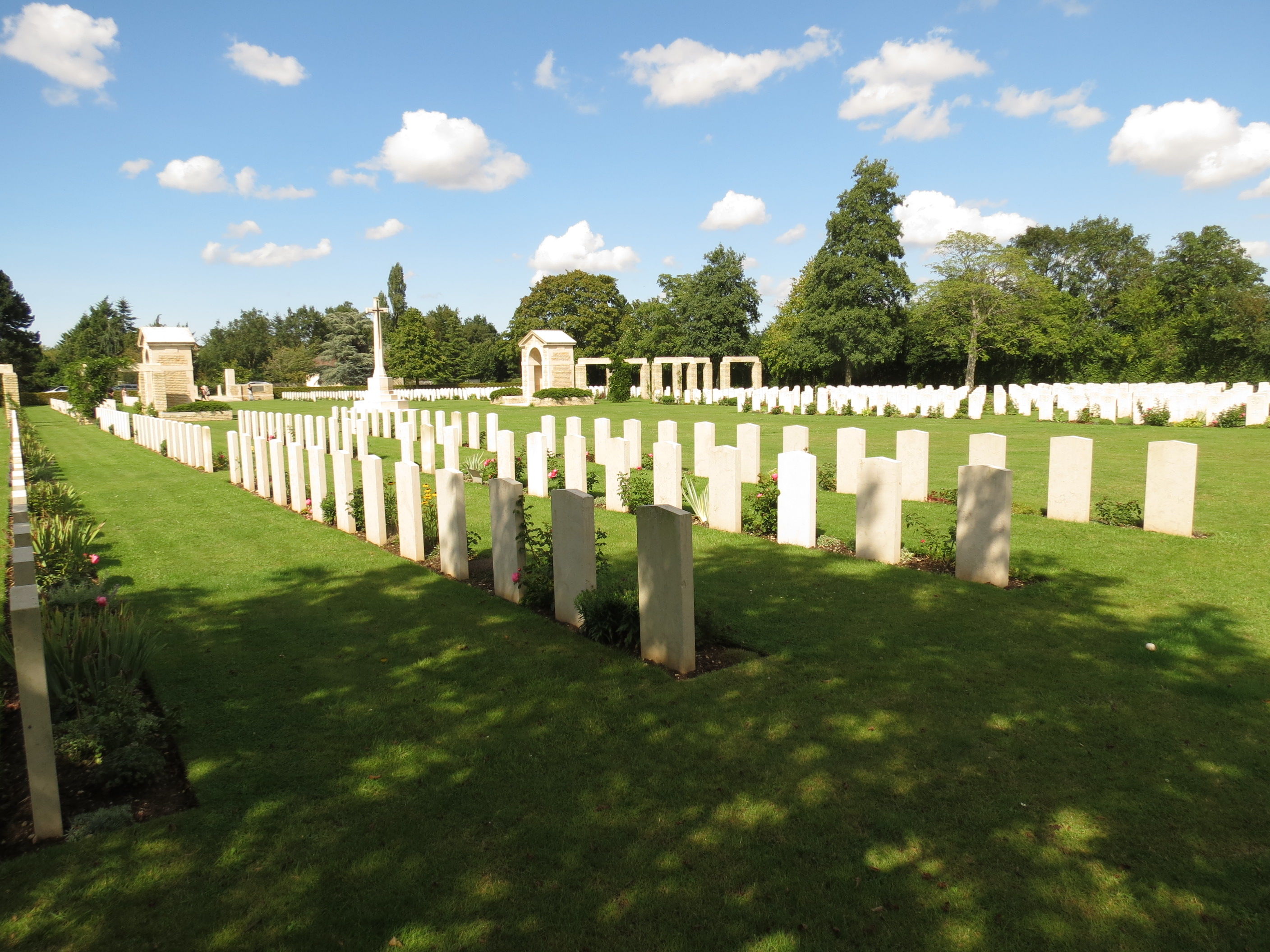 Tilly-Sur-Seulles War Cemetery