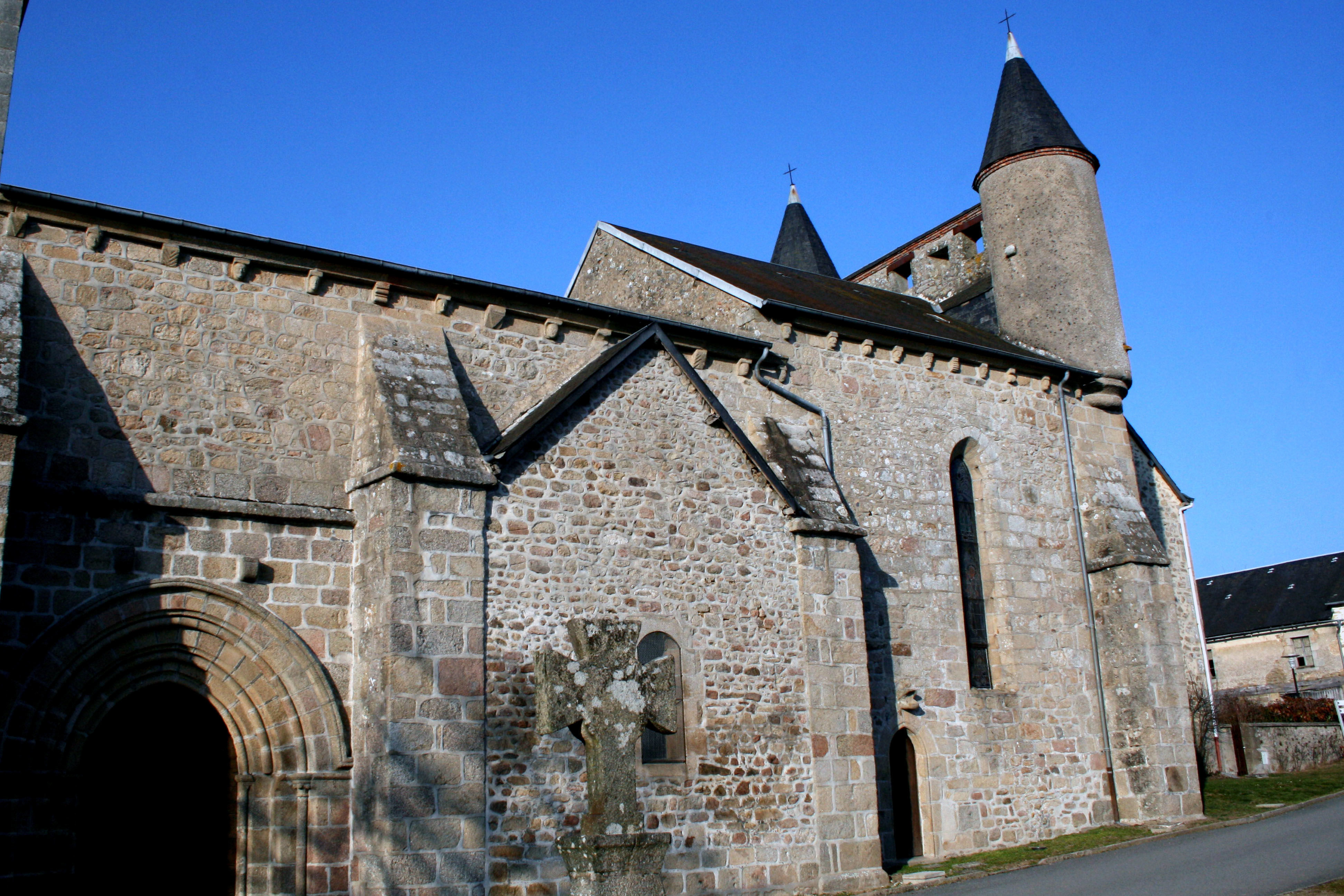 Eglise Saint-Pierre-et-Saint-Paul de Noth