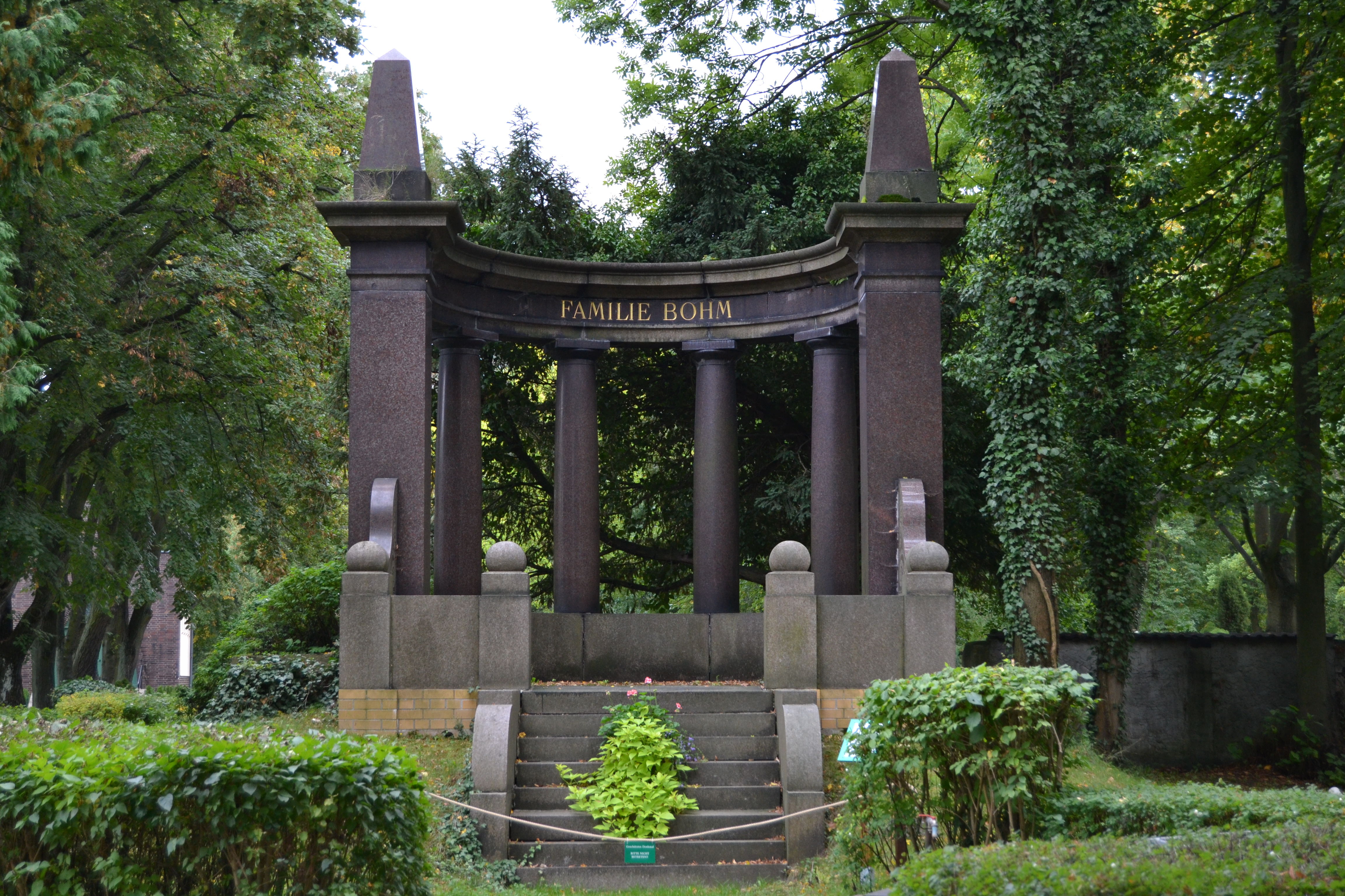 Grabmal Bohm