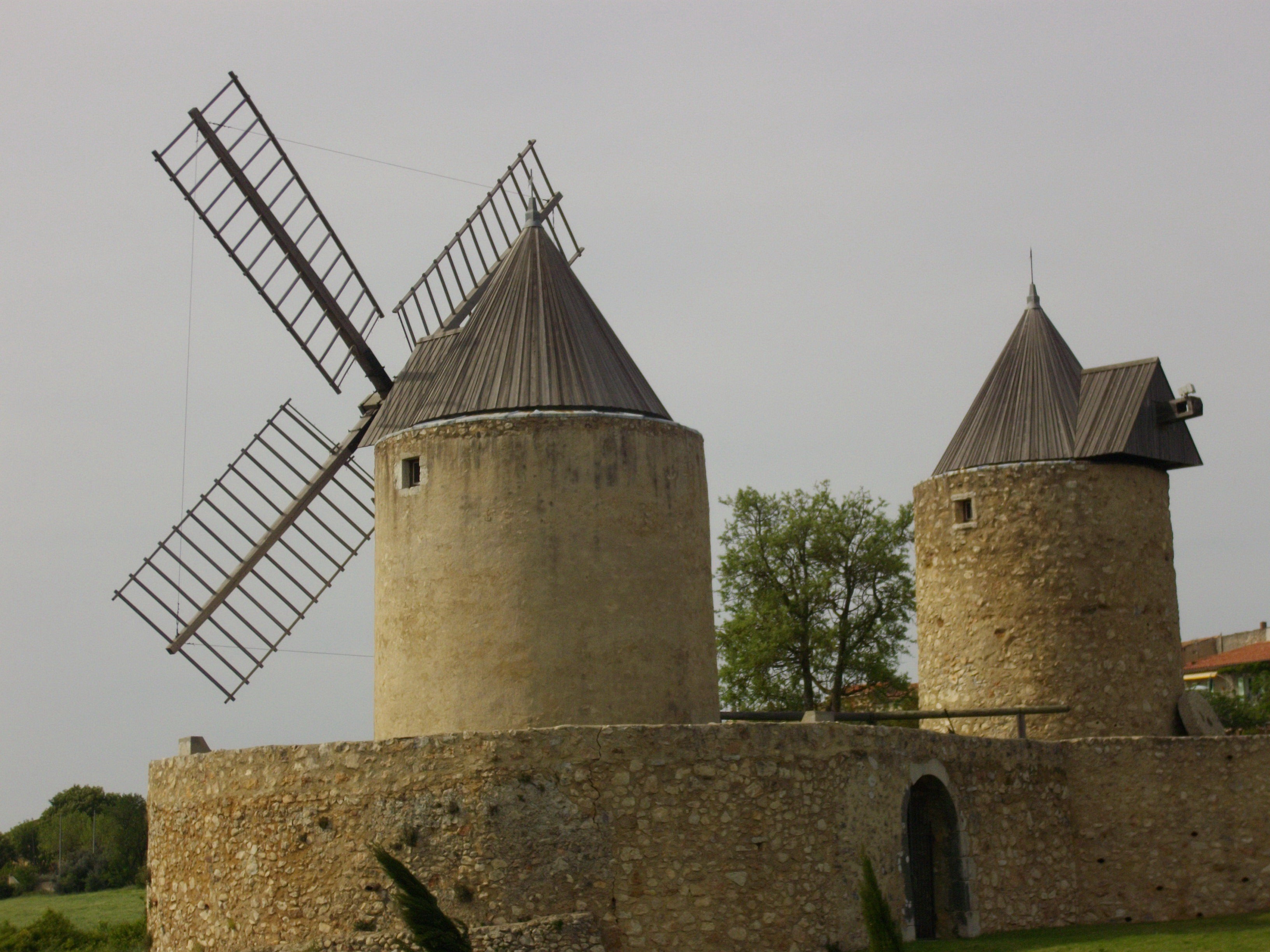 Moulins a vent de Regusse
