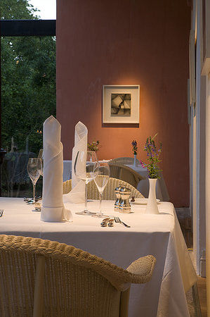 Alexander Restaurant at Padaste Manor