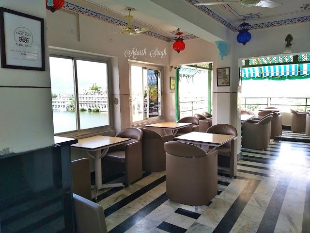 Jheel's Ginger Coffee Bar & Bakery