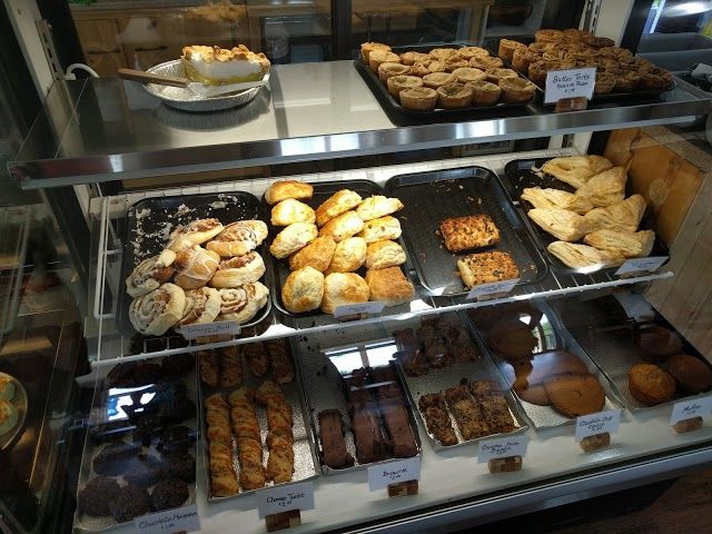 Clucking Hen Cafe & Bakery