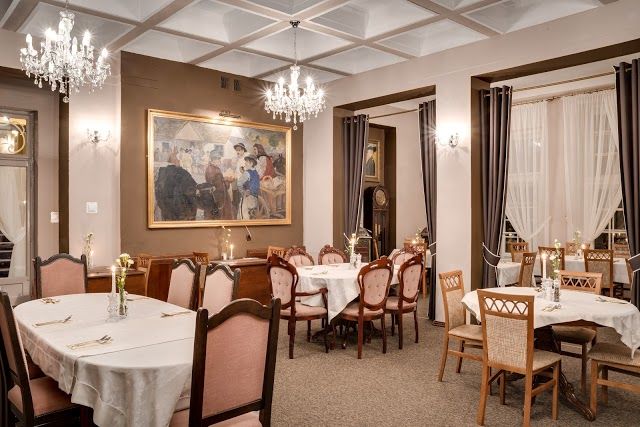 Restauracja Dwoch Swietych