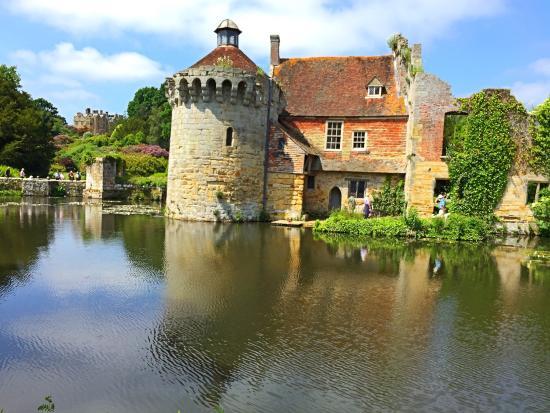 Scotney Castle Garden