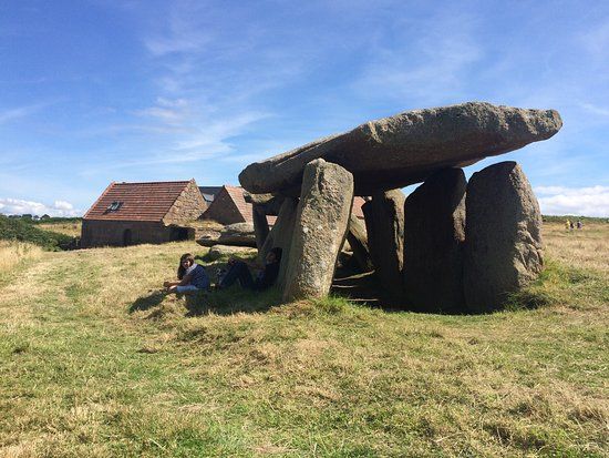 Allee couverte de l'Ile Millau
