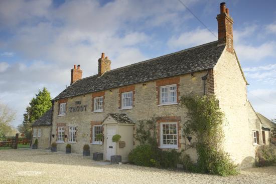 The Trout at Tadpole Bridge