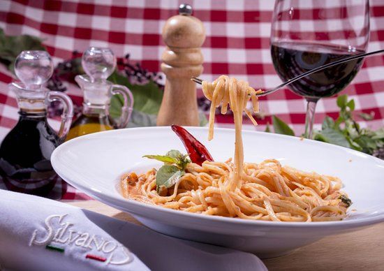 Silvano's Pizza & Bar