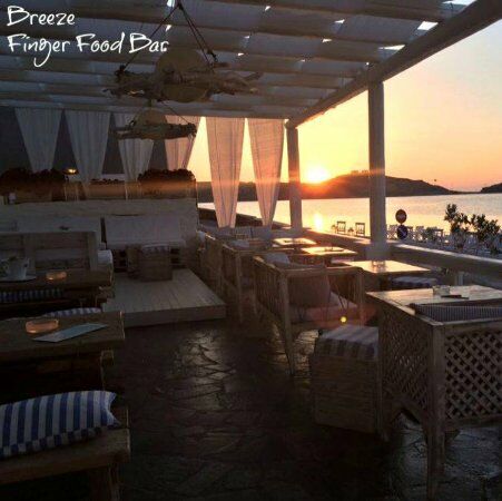 Breeze Finger Food Bar