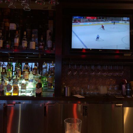 Mackenzie Grill and Shivers Lounge