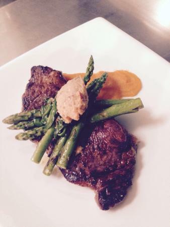 Palms Restaurant & Bar