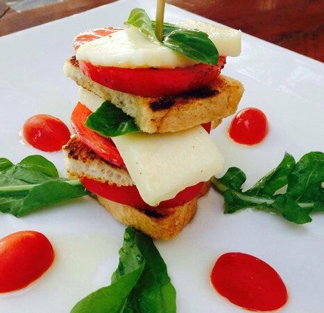 Aplaya the Beach Bar & Italian Restaurant